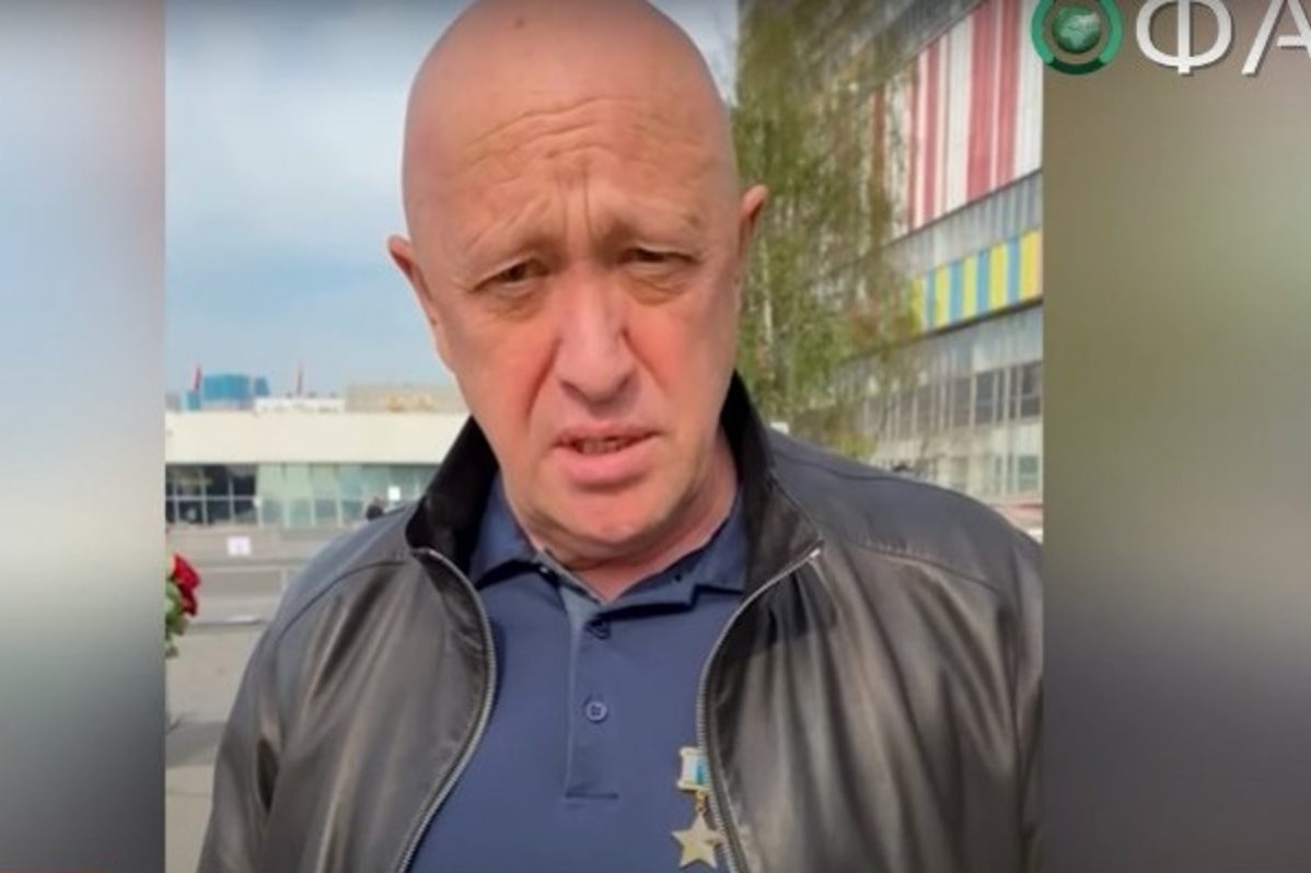 Пригожин показал видео с ребенком, который попросил дать снаряды бойцам