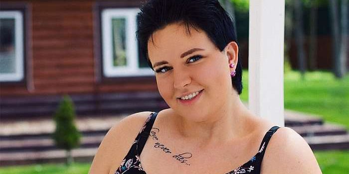 Саша Черно пожаловалась на проблемы с квартирой — Звезды