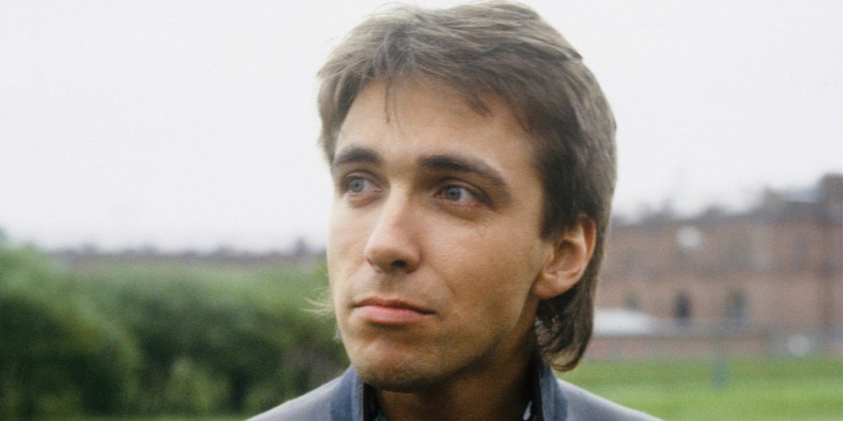 Два брака, роман с Гузеевой, смерть от саркомы в 42.