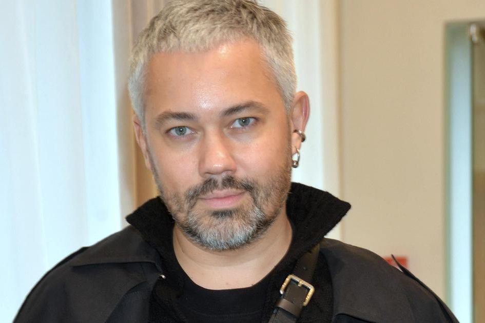 Самбурская в образе надменной богини, Лолита с кривым мейкапом. Александр