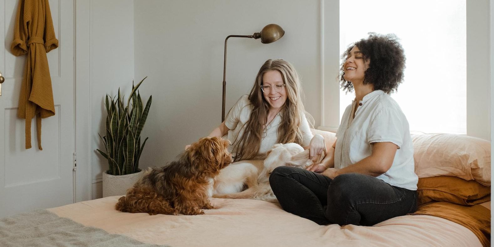 Как пережить предательство лучшей подруги: советы психолога — Психология