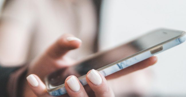 4 сообщения, которые подбодрят близкого, переживающего трудный период — Психология