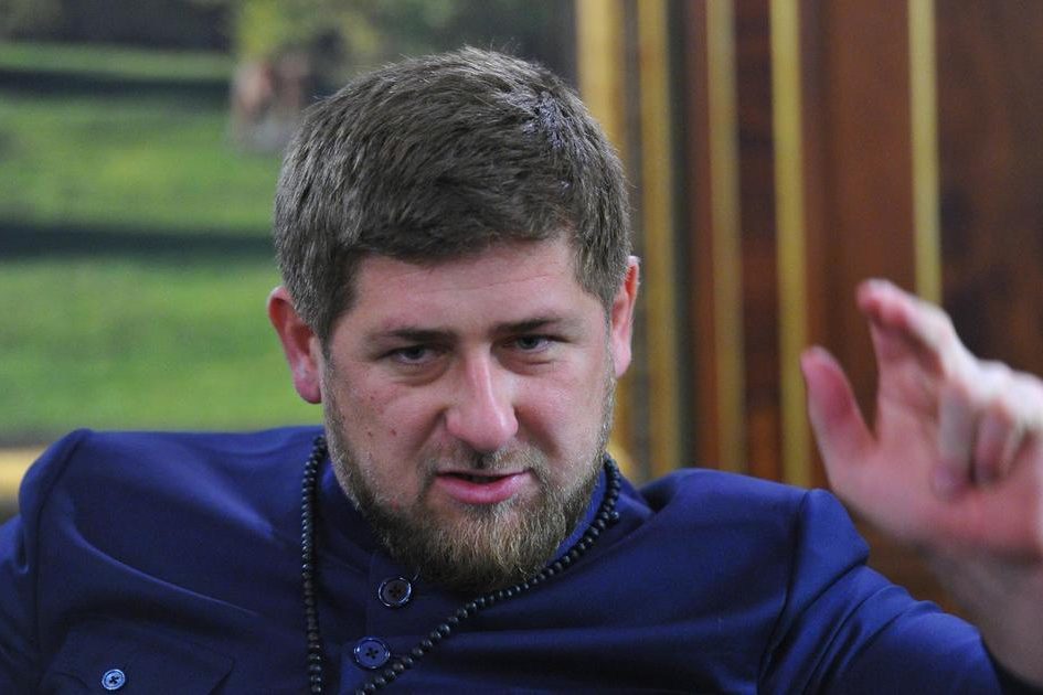 «Правильно сделал»: Рамзан Кадыров взорвал Интернет видео, на котором его