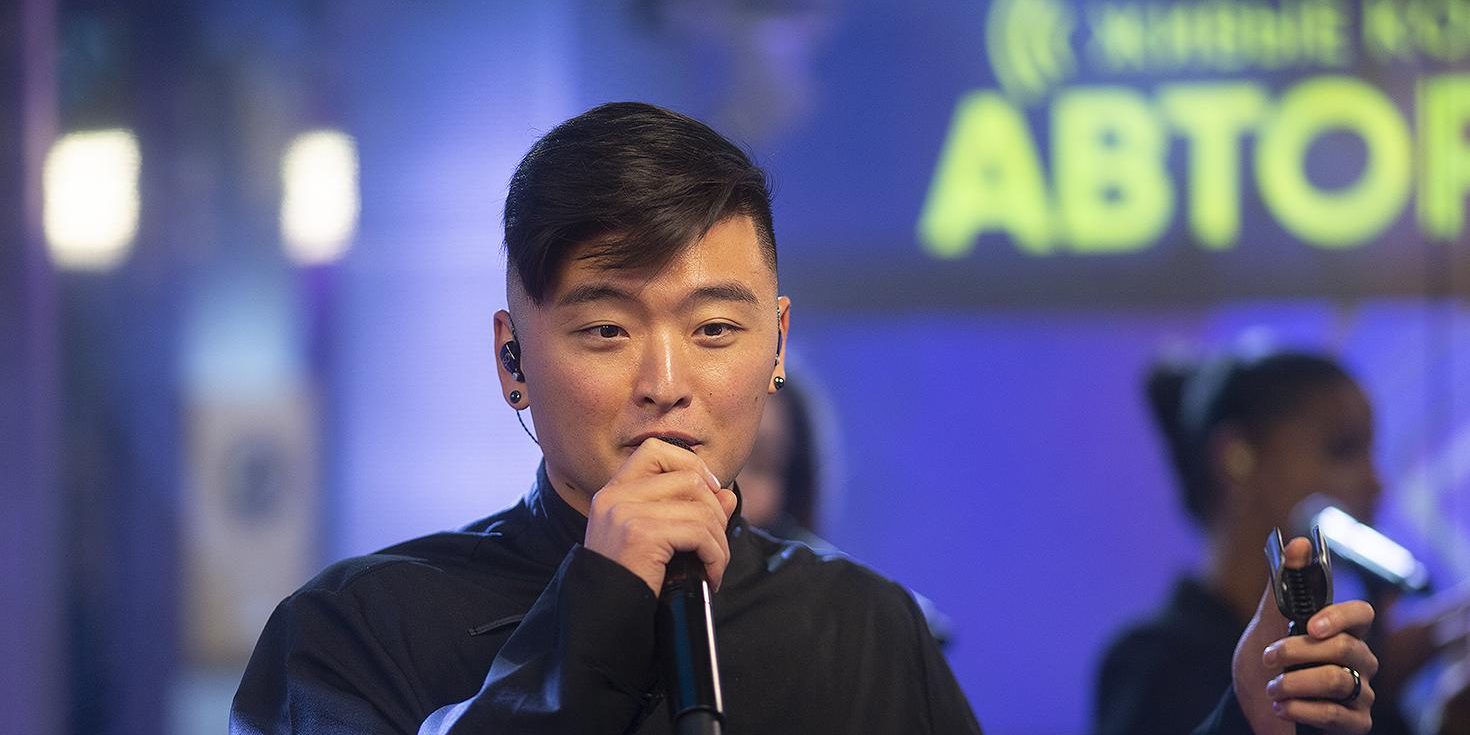 «Они как детективы»: Анатолий Цой назвал своих фанатов суперактивными —