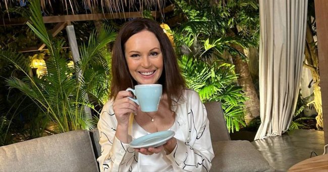 Ирина Безрукова о болезни, которую подхватила в Таиланде, секретах молодости