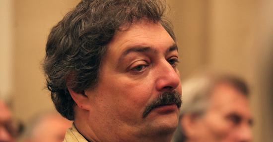 Дмитрий Быков потерял сознание на борту самолета — Звезды