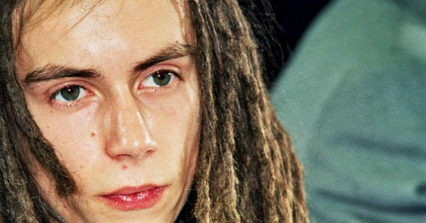 Мать Децла сменила замки в квартире, откуда съехали его вдова и сын 
