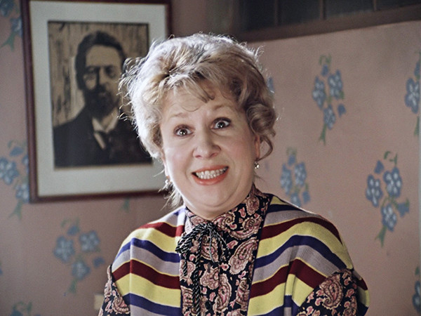 Одиночество и алкоголь: что сгубило звезду «Покровских ворот» Инну Ульянову