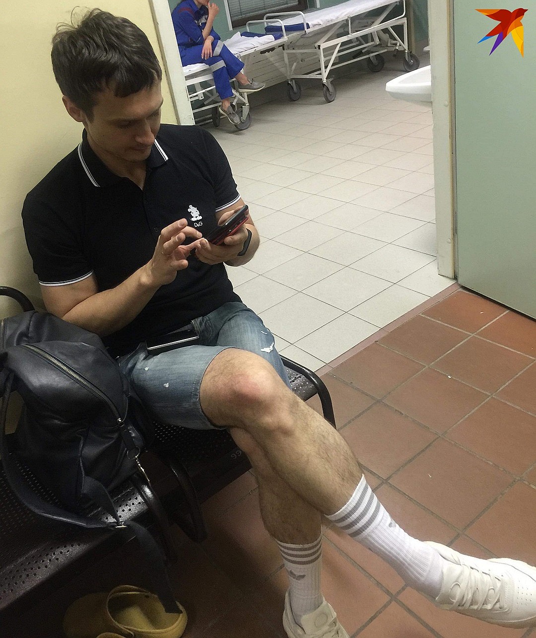 В Больнице с Алибасовым находится его помощник Сергей Фото: Кира БУЛЫЧЕВА