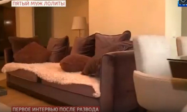 Так выглядит гостиная в съемной квартире Дмитрия Так выглядит гостиная в съемной квартире Дмитрия
