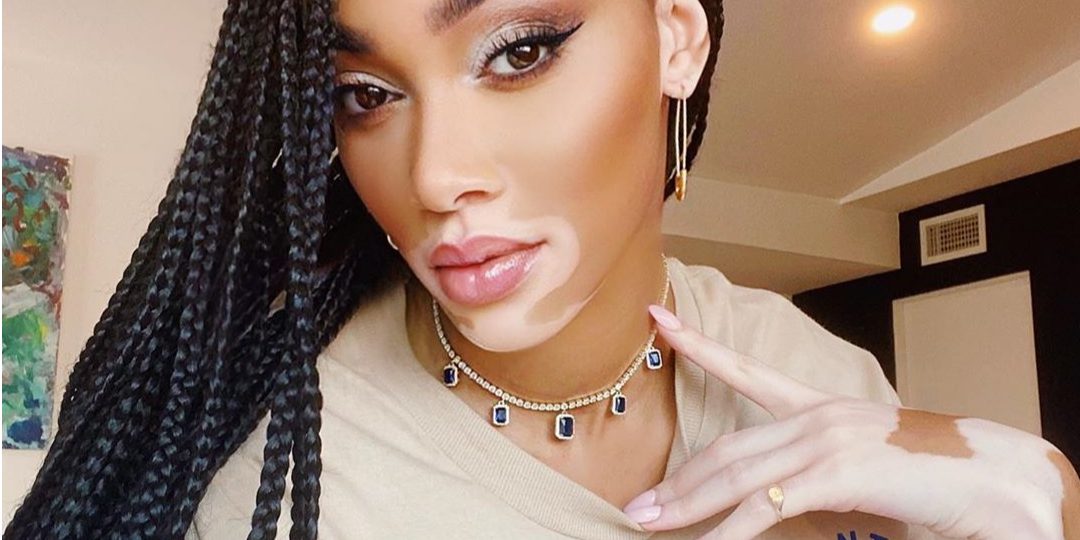 Винни Харлоу обнажилась на домашнем селфи