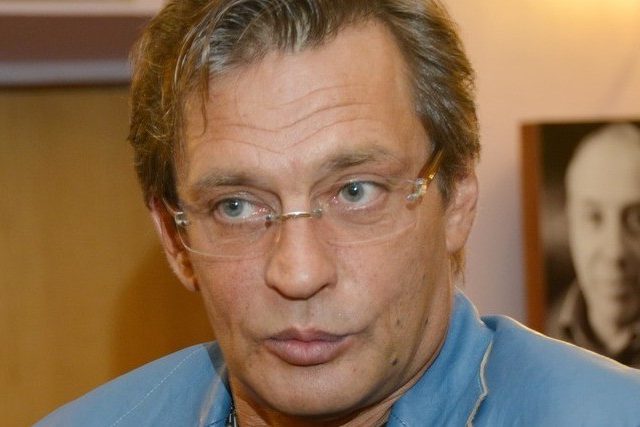 Александра Домогарова убрали из спектакля МХАТ им. Горького