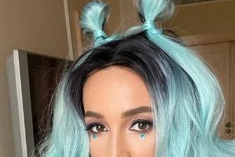 Бузова объяснила связь легализации однополых браков и пенсий — Звезды