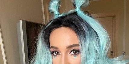 Бузова объяснила связь легализации однополых браков и пенсий — Звезды