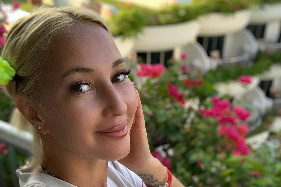 Лера Кудрявцева в свой день рождения показала, как выглядит ее старшая сестра