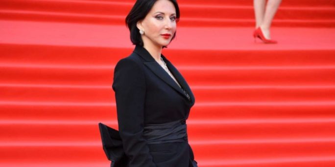 Актриса Алика Смехова призналась, что стала считать себя интересной после определенного возраста, жизненные постулаты женщины значительно изменились, последние новости звезд российского шоу-бизнеса :: Шоу-бизнес :: Дни.ру