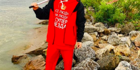 Сергей Зверев на свой день рождения убежал на Байкал — Звезды