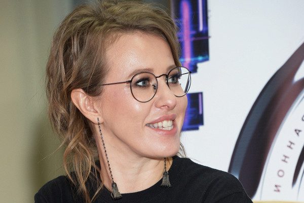 Собчак обвинили в безграмотности — Рамблер/женский