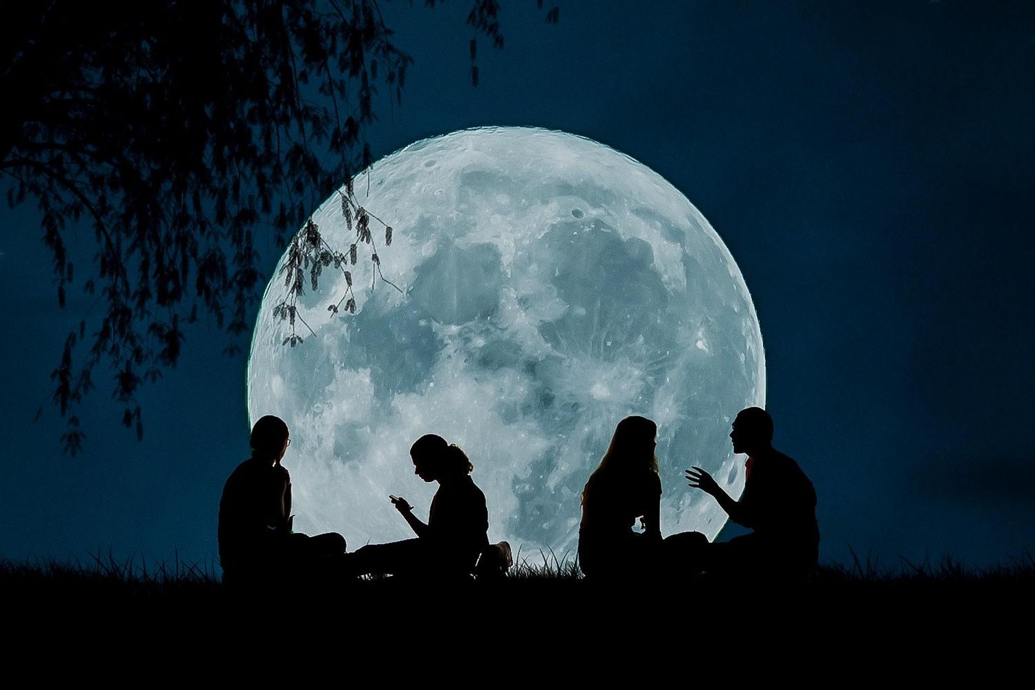 Убывающая Луна в августе: чего ждать — Психология