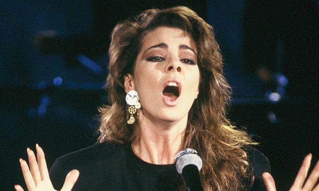 Знаменитая Сандра: что стало с легендарной певицей 80-х