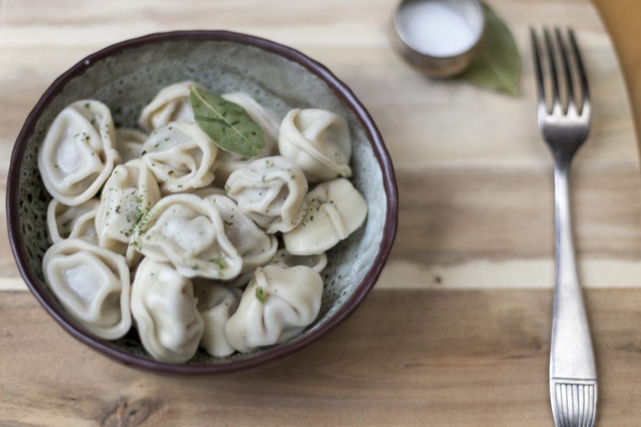 Эксперты назвали марки пельменей с сальмонеллой и плесенью