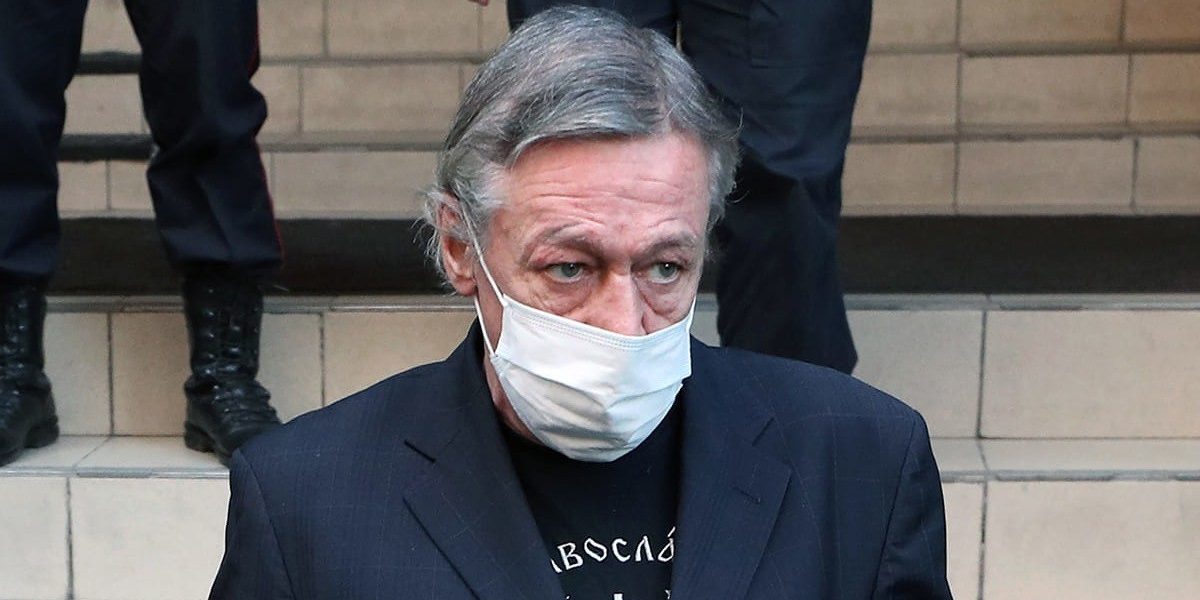 Михаил Ефремов о новом адвокате: «Звонков много, сегодня будет несколько встреч»
