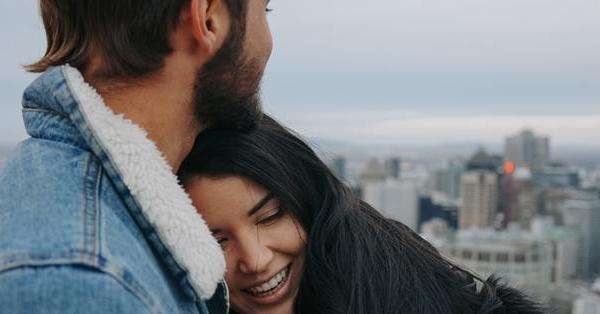 Вот это поворот: 4 странные причины, почему он может в вас влюбиться — Психология