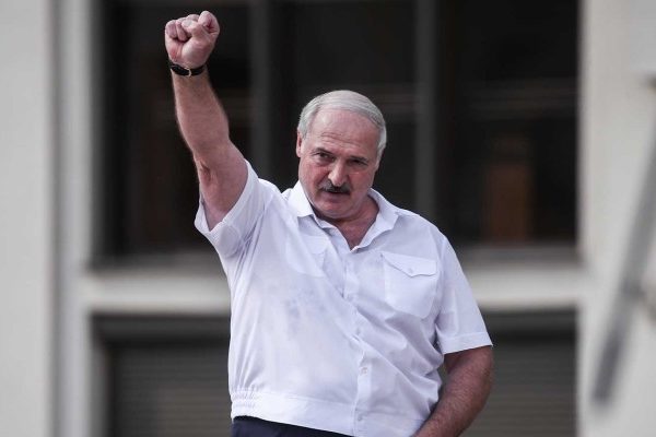 Александр Лукашенко поругался с рабочими, выборы президента в Белоруссии, последние новости :: Политика :: Дни.ру