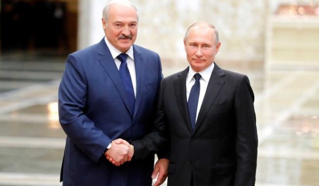 эксперт считает, что белорусский лидер ждет от Москвы спасения, новости Белоруссии, протесты, выборы :: Политика :: Дни.ру