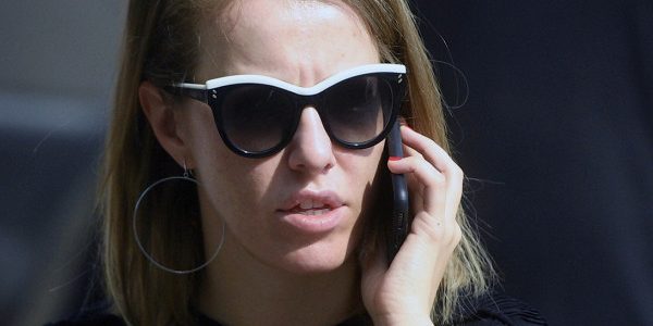 Сторонники отца Сергия обвинили Собчак в сговоре с РПЦ — Рамблер/новости