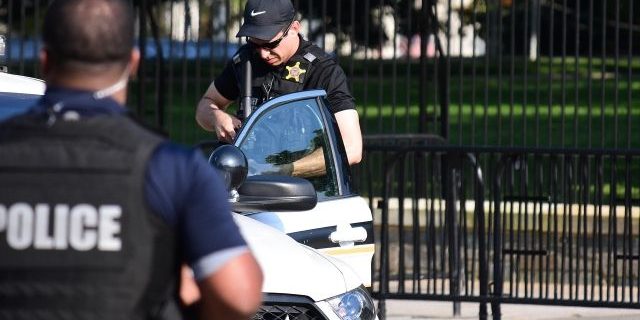 У Генконсульства России в Нью-Йорке усилили меры безопасности | В мире | Политика