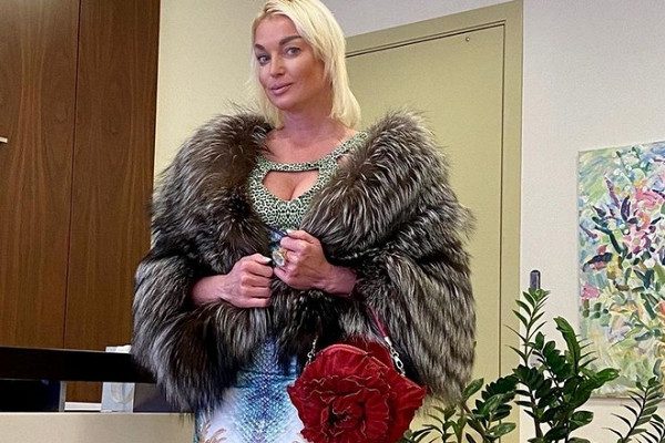 Волочкова рассказала, как спасла жизнь своему отцу — Рамблер/новости