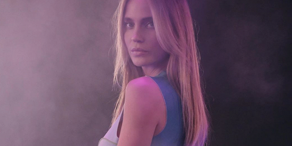 Глюкозу обругали за фото в чересчур откровенном платье — Рамблер/женский