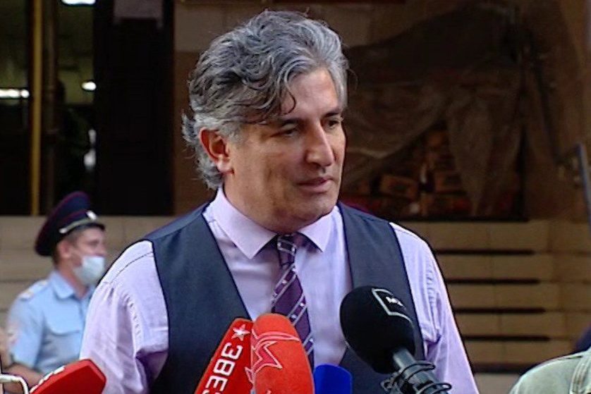 Отжал половину дома и обманывал людей: факты биографии адвоката Михаила Ефремова