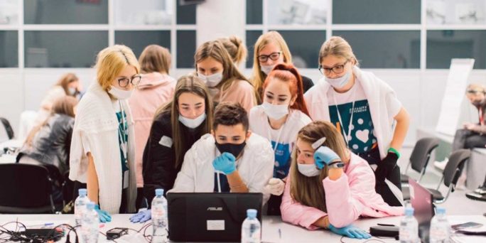 На конкурсе «Большая перемена» стартовала третья смена полуфиналов :: Регионы :: Дни.ру