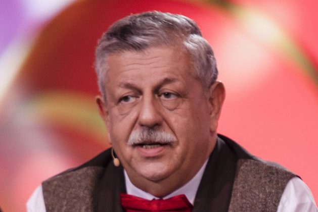 Роспотребнадзор начал поиски тех, кто контактировал с умершим ведущим «Русского лото»