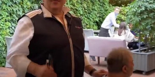 Садальский показал Краснова в инвалидном кресле — Рамблер/женский
