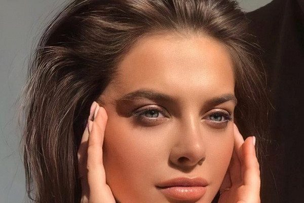 Солистка «ВИА Гры» в купальнике раззадорила фанатов — Рамблер/женский