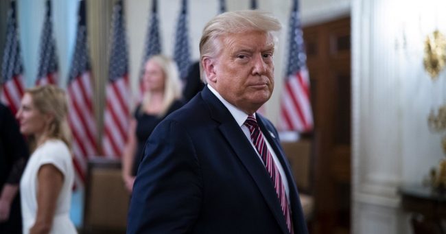 Дональд Трамп с женой заболели коронавирусом