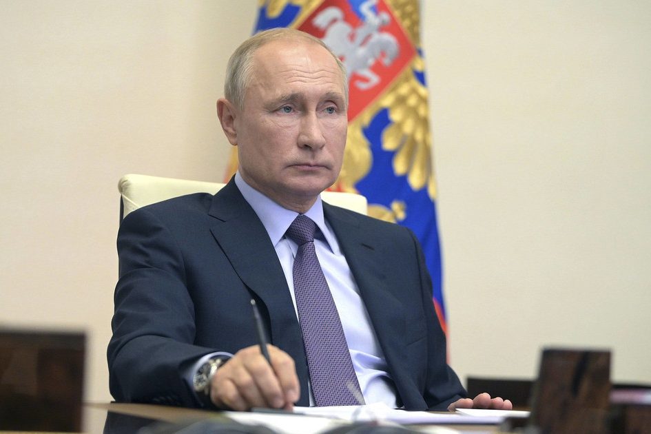 10 млрд на поддержку регионов и 5 – на лекарства: совещание Владимира Путина о коронавирусе