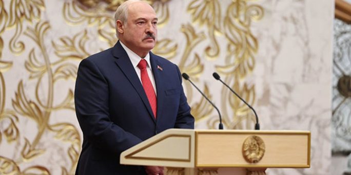 Названы четыре ошибки Лукашенко, приблизившие его свержение :: Политика :: Дни.ру