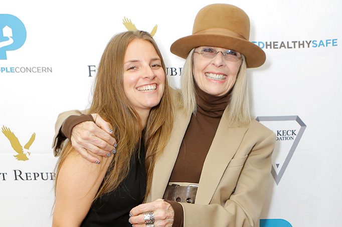 Дочь Дайан Китон объявила о помолвке: фото кольца, HELLO! Russia