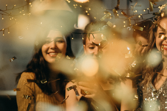 Ясновидящая: как пройдет новогодняя ночь 2020—2021 — Досуг