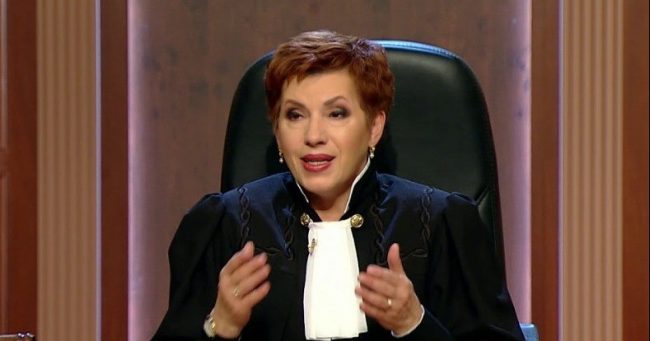Ведущая «Часа суда» Елена Дмитриева приговорена к двум годам условно за вымогательство 80 млн