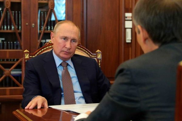 Дмитрий Песков объяснил появление Владимира Путина без маски во время рабочего визита, последние новости, пресс-секретарь, президент, сегодня, свежие :: Политика :: Дни.ру