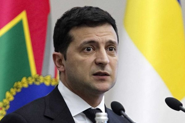 на Украине призвали Владимира Зеленского закупить российскую вакцину, ситуация на сегодня, последние новости :: Коронавирус :: Дни.ру