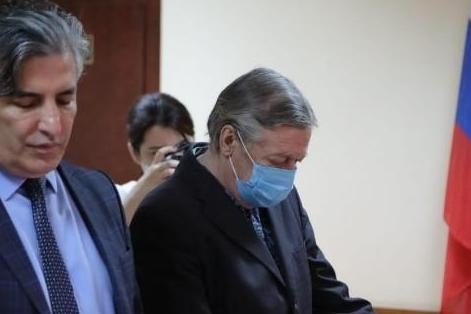 Пашаев раскритиковал письмо Ефремова — Звезды