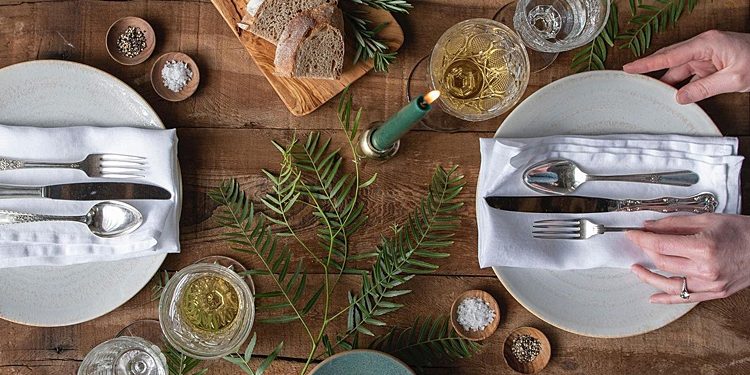 идеи праздничной сервировки стола, HELLO! Russia