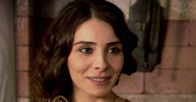 Махидевран из «Великолепного века» привыкла жить в роскоши: экскурсия по дому актрисы