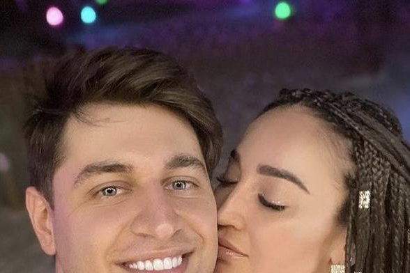 «Может, выйти за тебя замуж?»: Бузова намекнула на скорую помолвку — Звезды